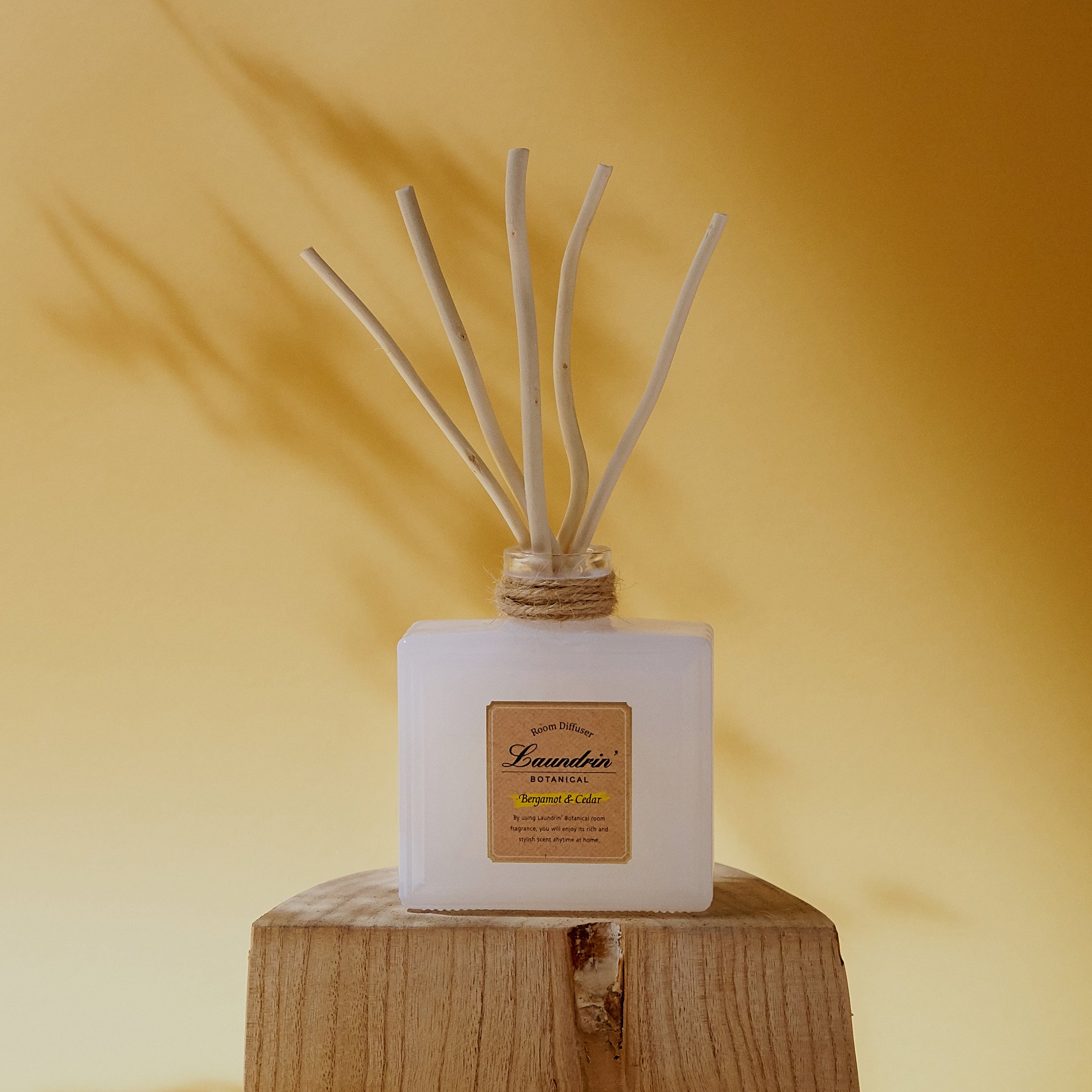 Laundrin Botanical Room Diffuser Bergamot & Cedar - LAUNDRIN