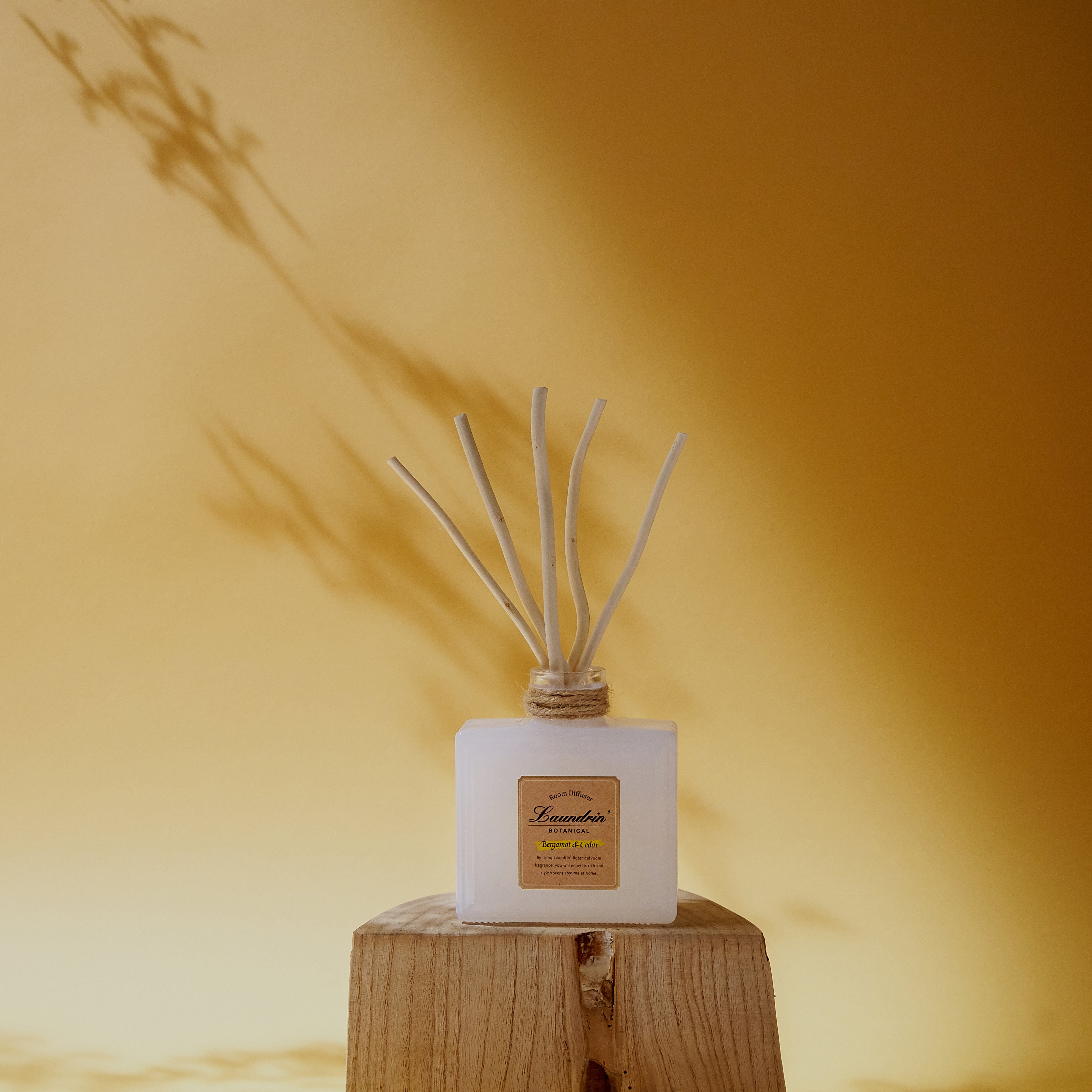 Laundrin Botanical Room Diffuser Bergamot & Cedar - LAUNDRIN